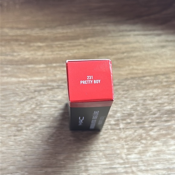 MAC pretty boy lipstick 231 - Picture 2 of 2